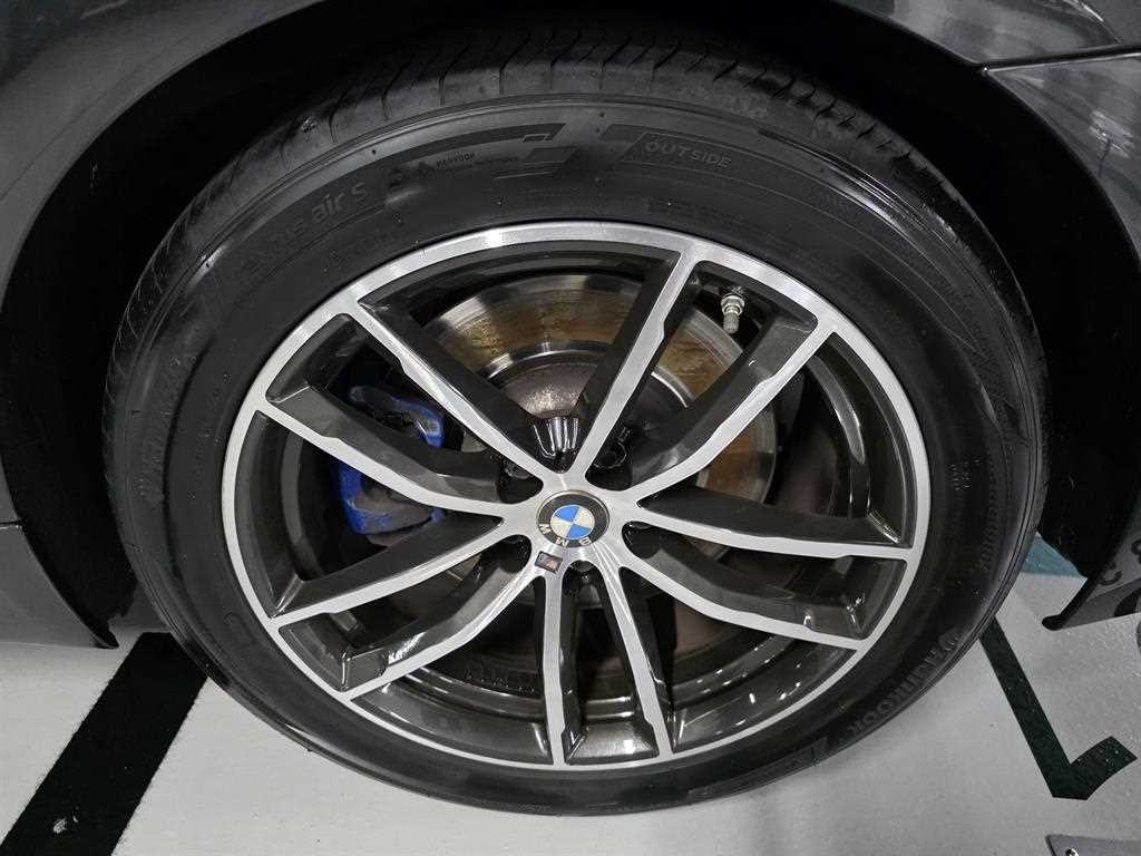BMW 5시리즈 5시리즈 (G30) 520i M 스포츠 이미지 6