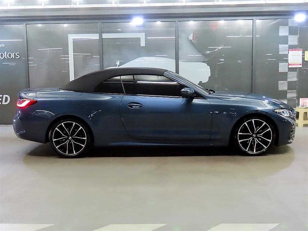 BMW 4시리즈 4시리즈 (G22) 420i 컨버터블 M 스포츠 이미지 3