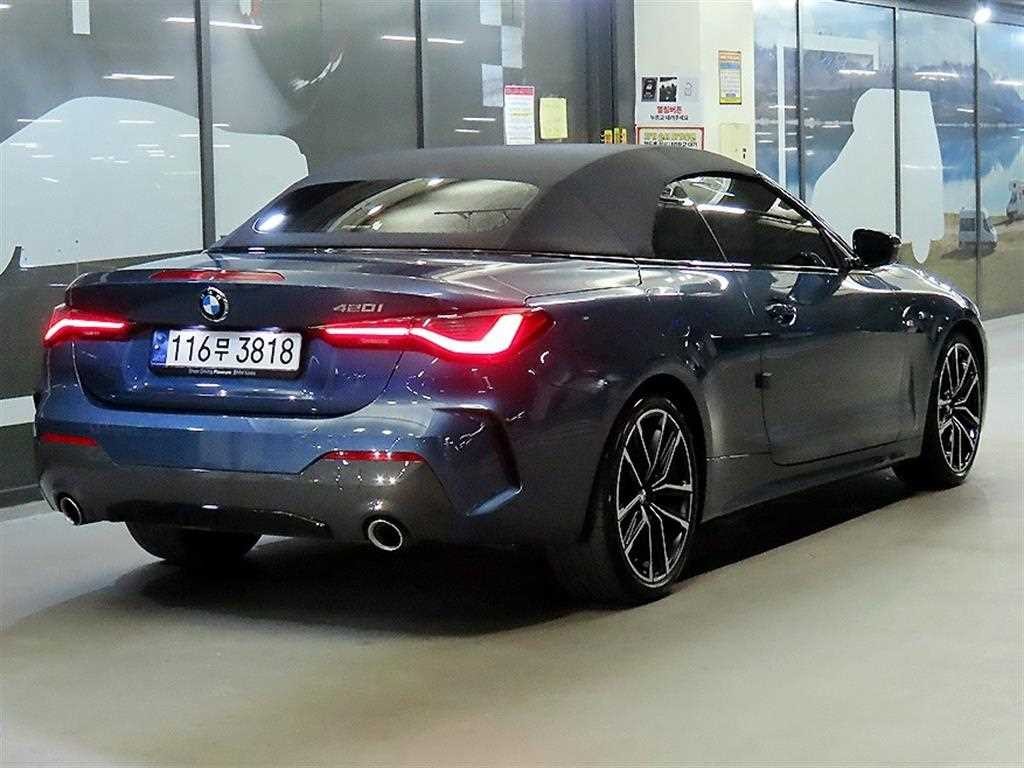 BMW 4시리즈 4시리즈 (G22) 420i 컨버터블 M 스포츠 이미지 4