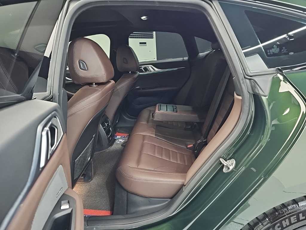 BMW 4시리즈 4시리즈 (G22) 420i 그란쿠페M 스포츠 퍼포먼스팩 이미지 12