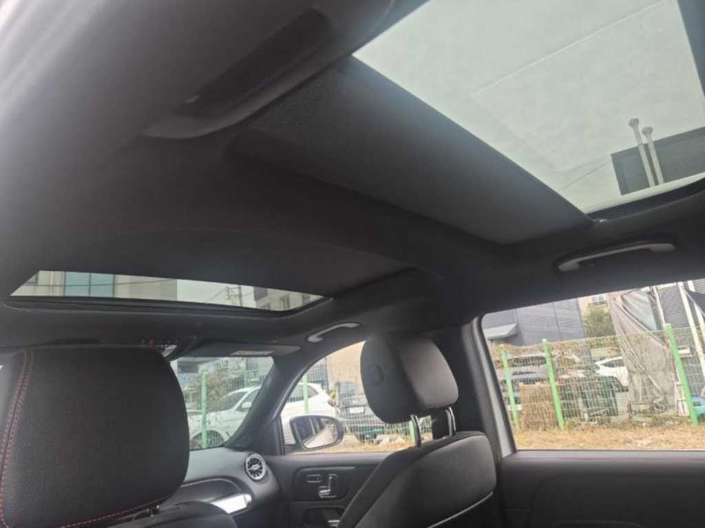 벤츠 GLB 클래스 GLB클래스 X247 GLB 250 4MATIC 이미지 15