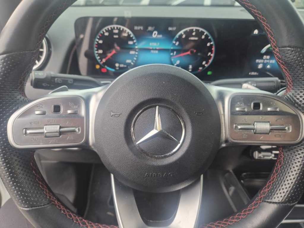 벤츠 GLB 클래스 GLB클래스 X247 GLB 250 4MATIC 이미지 6