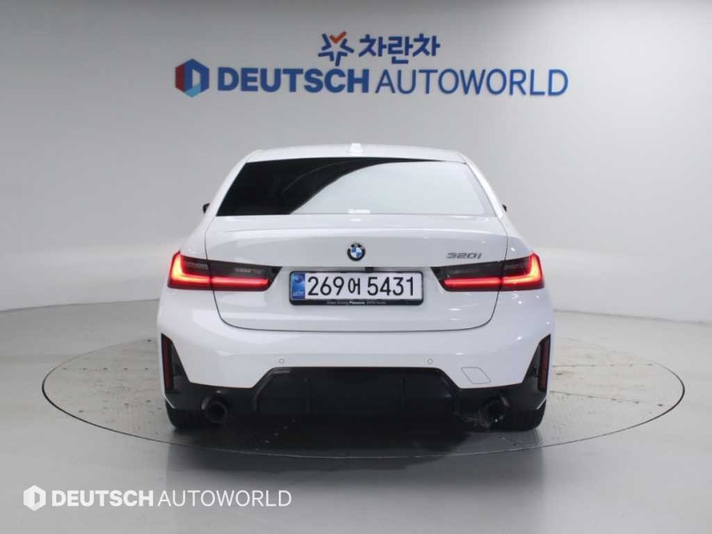 BMW 3시리즈 3시리즈 (G20) 320i M 스포츠 이미지 3
