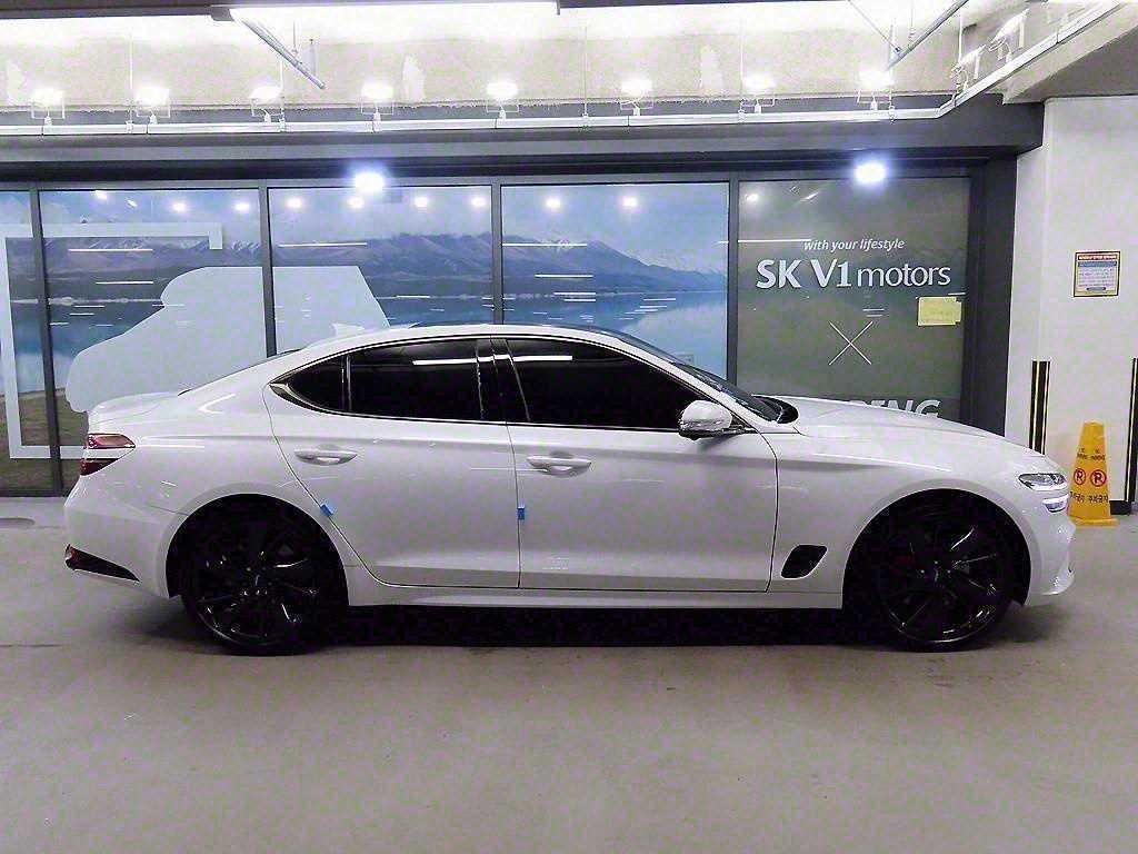 제네시스 G70 더 뉴 G70 가솔린 2.0T 2WD 스포츠 패키지 이미지 3