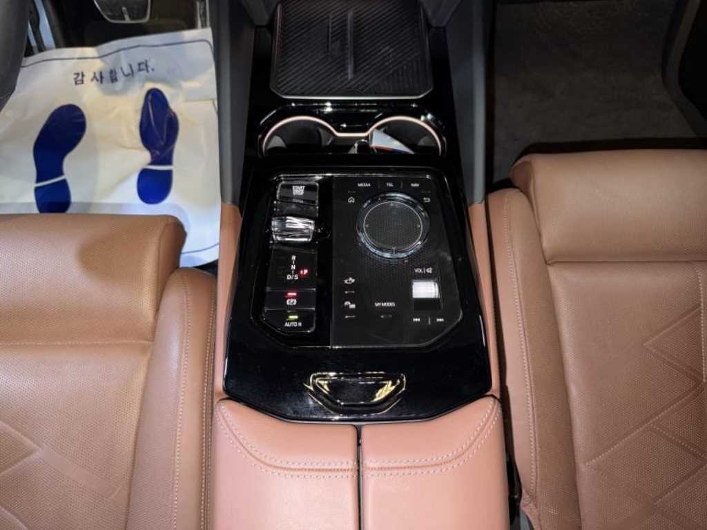 BMW 5시리즈 5시리즈 (G60) 530i xDrive M 스포츠 이미지 12