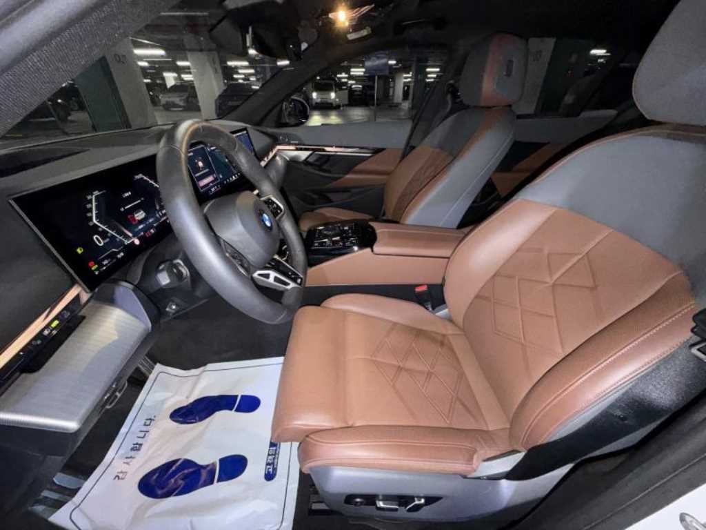 BMW 5시리즈 5시리즈 (G60) 530i xDrive M 스포츠 이미지 7