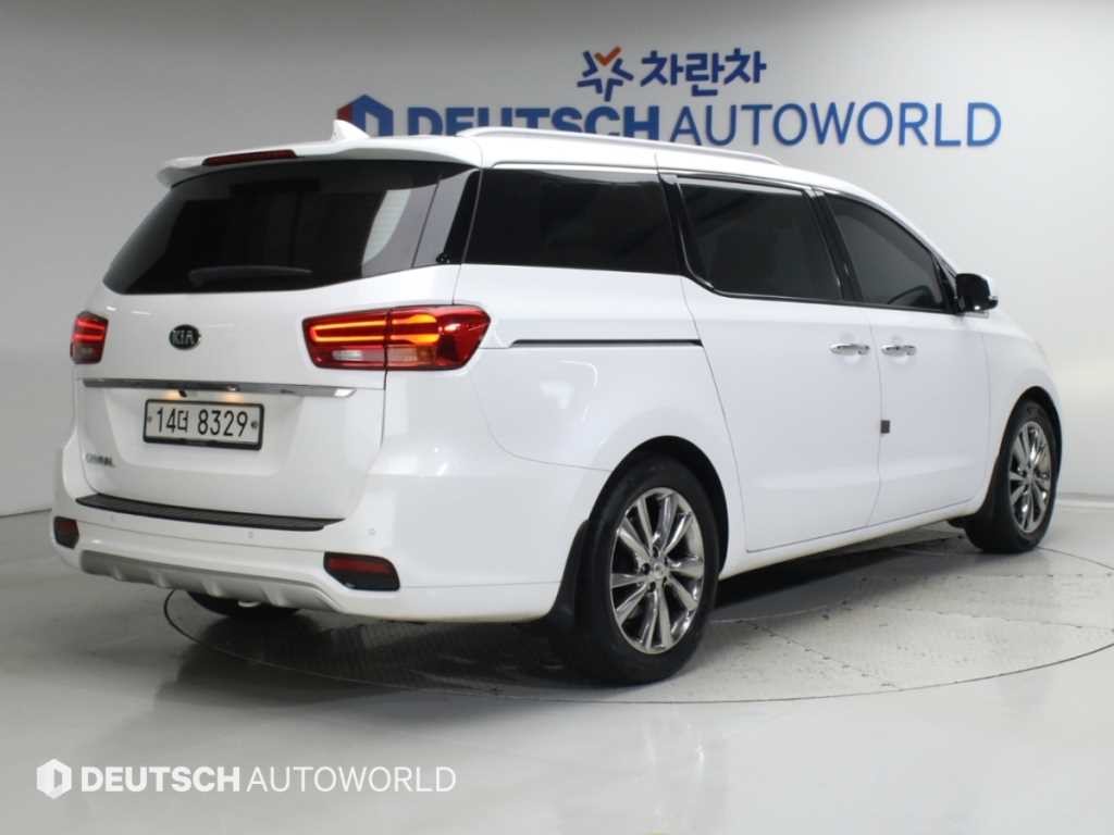 기아 카니발 더 뉴 카니발 디젤 9인승 프레스티지 이미지 2
