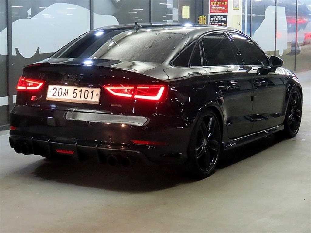 아우디 S3 2.0 TFSI 콰트로 이미지 4