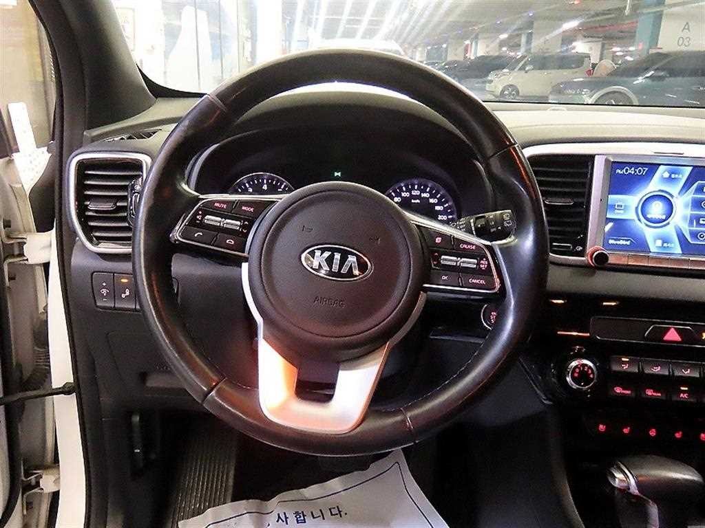기아 스포티지 스포티지 더 볼드 2.0 가솔린 2WD 노블레스 이미지 8