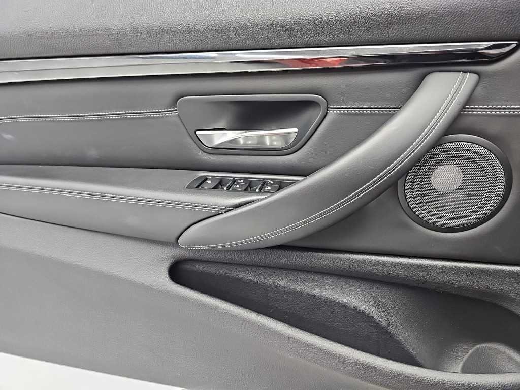 BMW 4시리즈 M4 (F82) 컨버터블 컴패티션 이미지 18