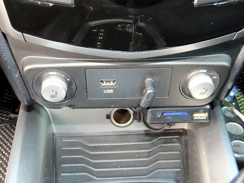 KG모빌리티(쌍용) 티볼리 가솔린 2WD 1.6 VX 이미지 14