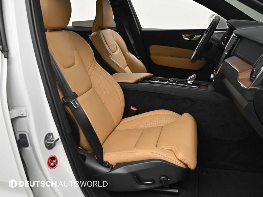 볼보 XC60 XC60(2세대) B5 AWD 얼티메이트 브라이트 이미지 10
