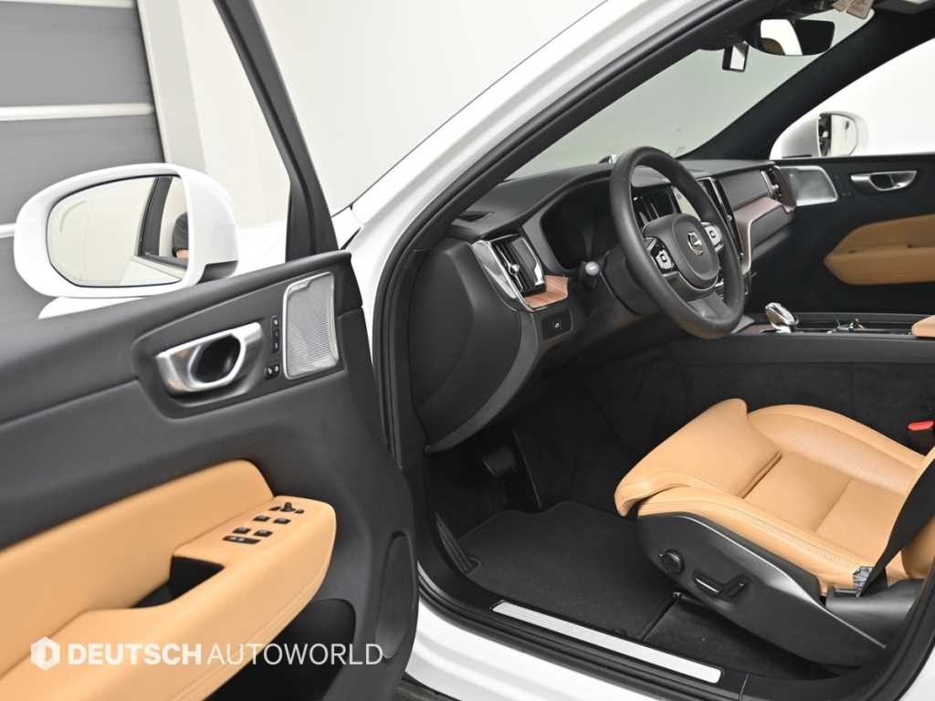 볼보 XC60 XC60(2세대) B5 AWD 얼티메이트 브라이트 이미지 11