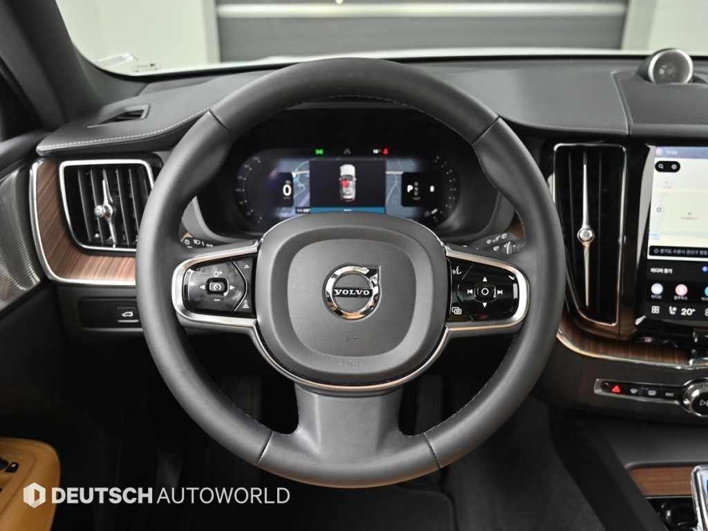 볼보 XC60 XC60(2세대) B5 AWD 얼티메이트 브라이트 이미지 13