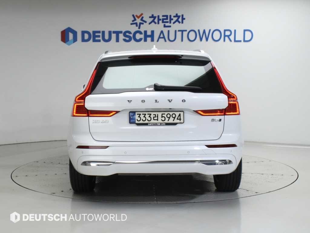볼보 XC60 XC60(2세대) B5 AWD 얼티메이트 브라이트 이미지 4