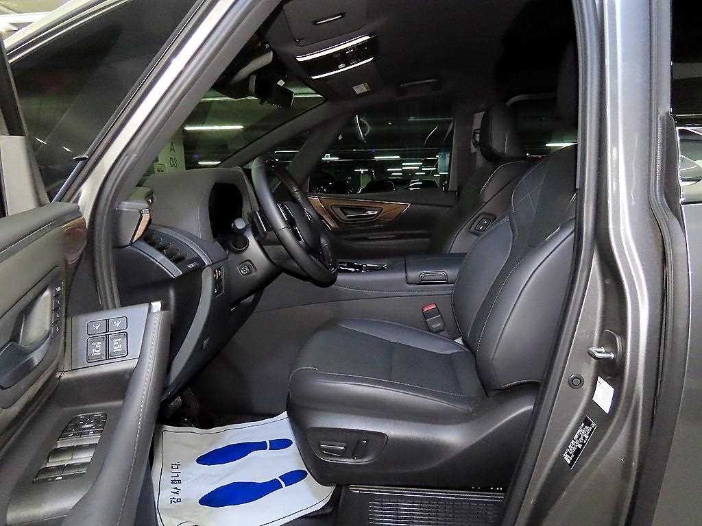 토요타 알파드 알파드 4세대 2.5 HEV AWD 이미지 6