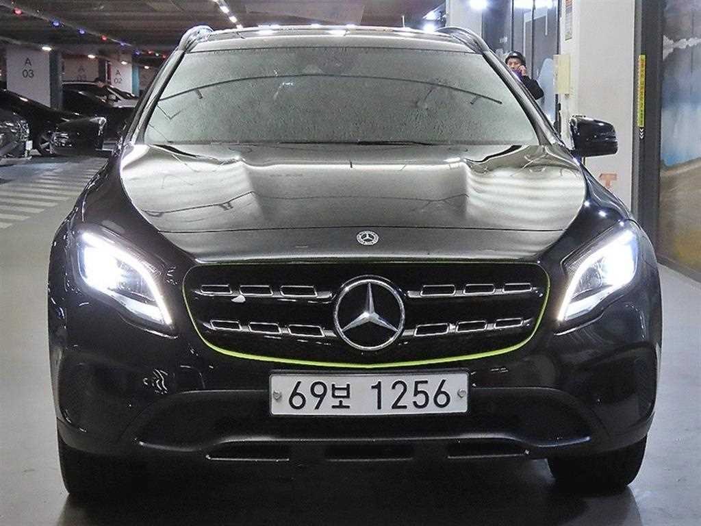 벤츠 GLA 클래스 GLA클래스 X156 GLA220 프리미엄 이미지 2