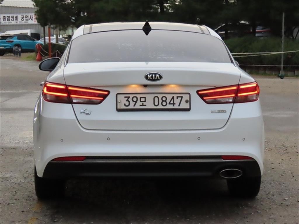 기아 K5 K5 2세대 SX 1.7 디젤 프레스티지 이미지 4