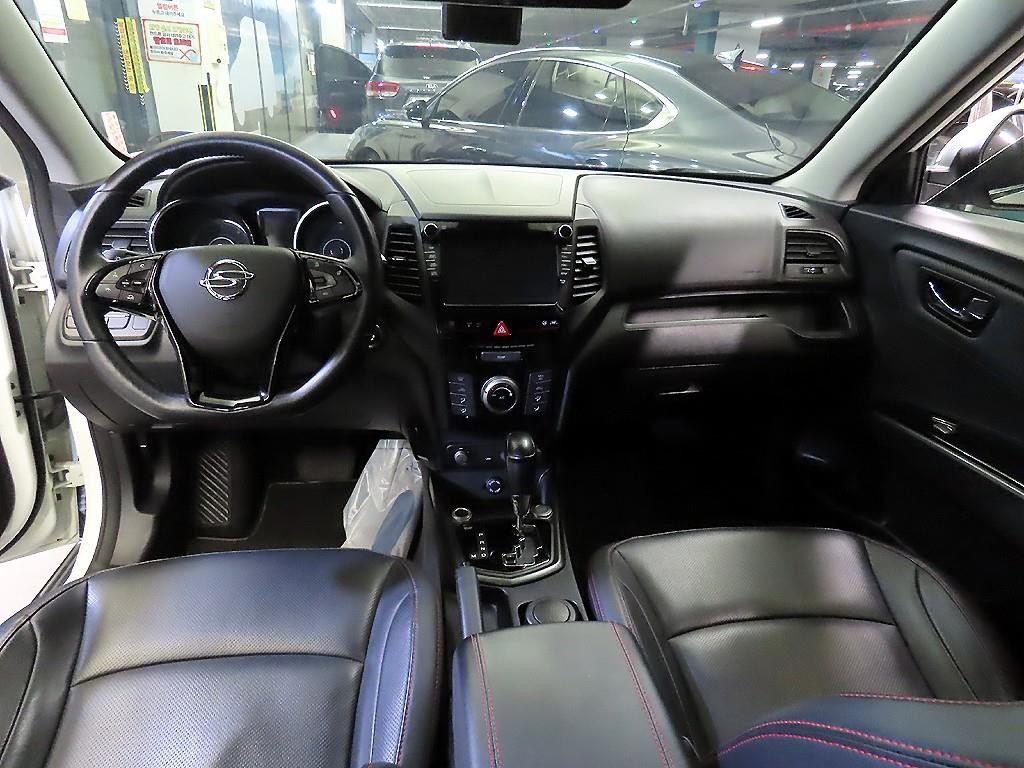 KG모빌리티(쌍용) 티볼리 디젤 2WD 1.6 LX 이미지 10