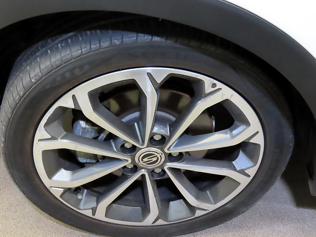 KG모빌리티(쌍용) 티볼리 디젤 2WD 1.6 LX 이미지 20