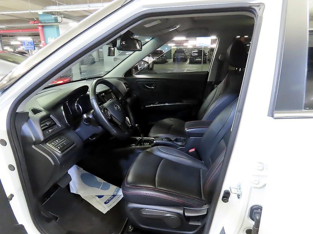 KG모빌리티(쌍용) 티볼리 디젤 2WD 1.6 LX 이미지 6
