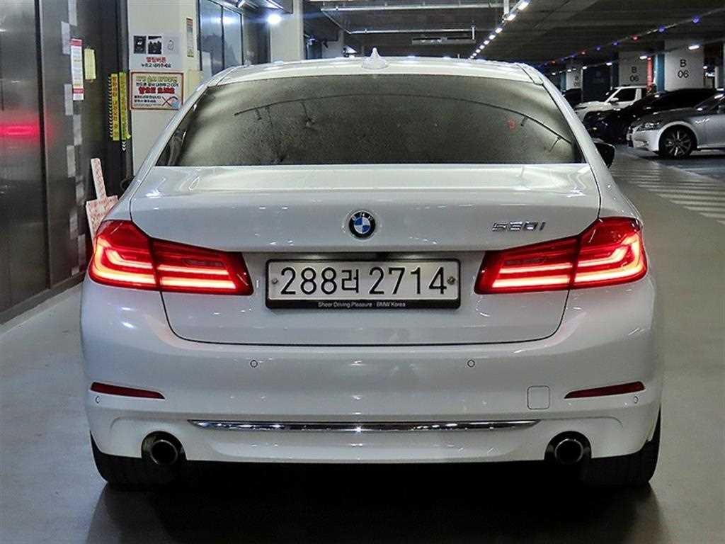 BMW 5시리즈 5시리즈 (G30) 520i 럭셔리 플러스 이미지 5