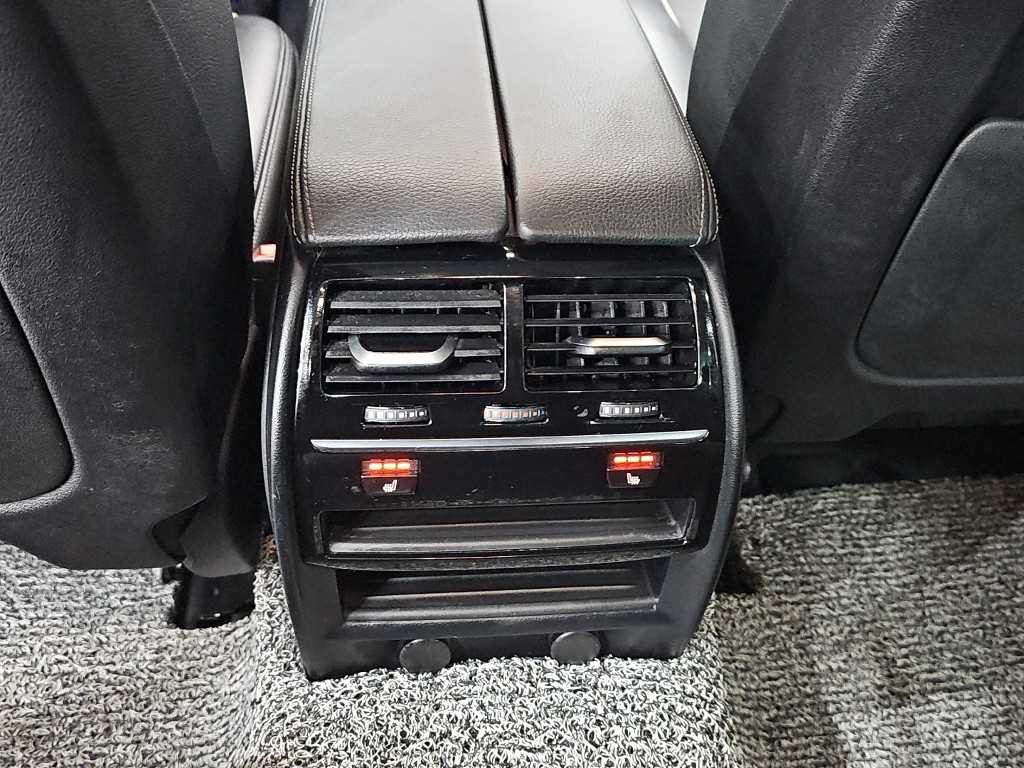 BMW 5시리즈 5시리즈 (G30) 520i 럭셔리 이미지 13