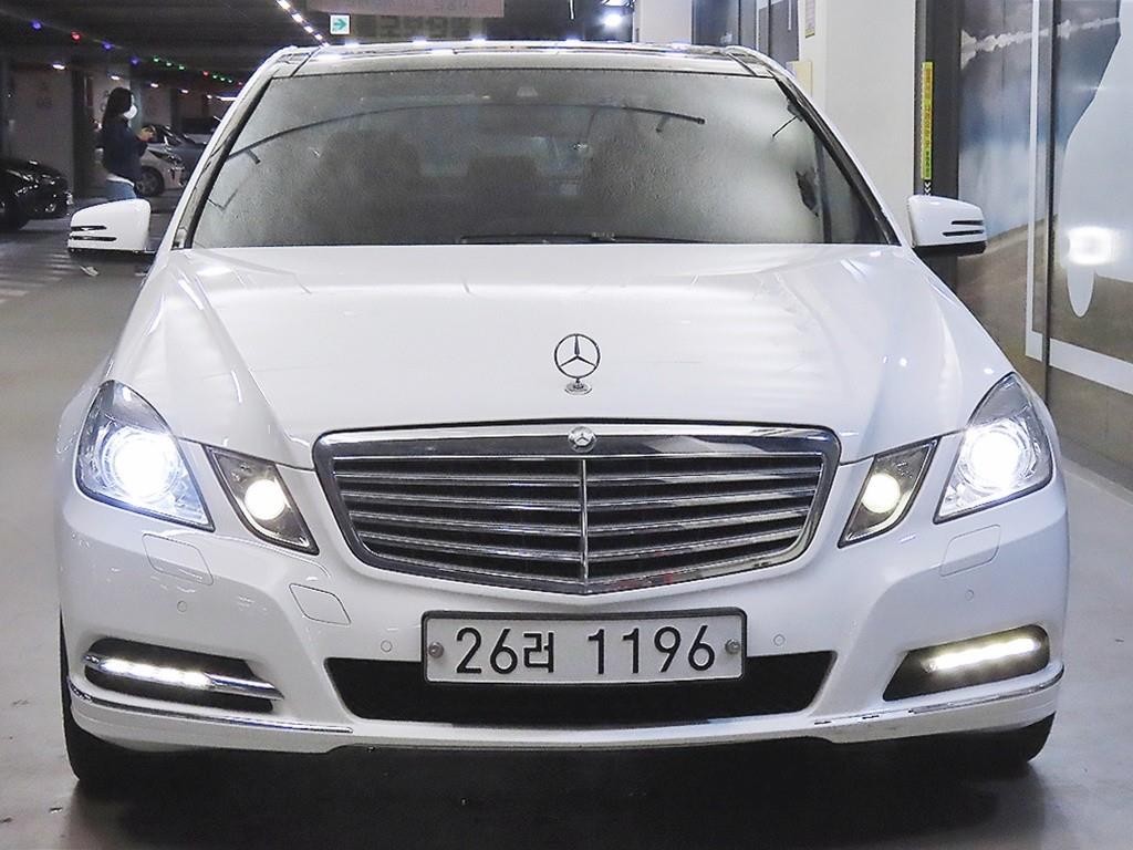 벤츠 E 클래스 E-클래스 W212 E300 엘레강스 이미지 2