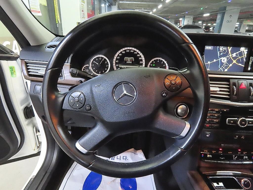 벤츠 E 클래스 E-클래스 W212 E300 엘레강스 이미지 8