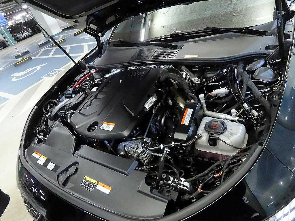 아우디 A5 A5 (B10) 40 TFSI 콰트로 S-라인 이미지 19
