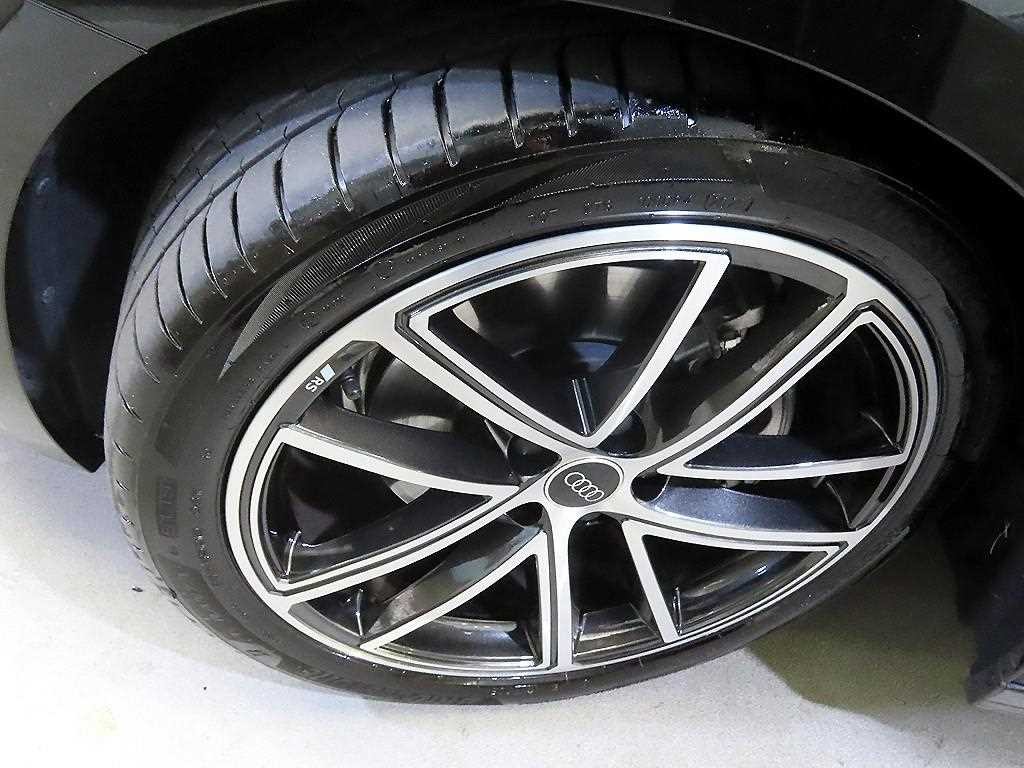 아우디 A5 A5 (B10) 40 TFSI 콰트로 S-라인 이미지 20
