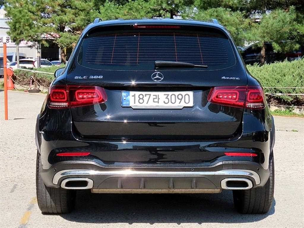 벤츠 GLC 클래스 GLC클래스 X253 GLC 300 4MATIC 이미지 4