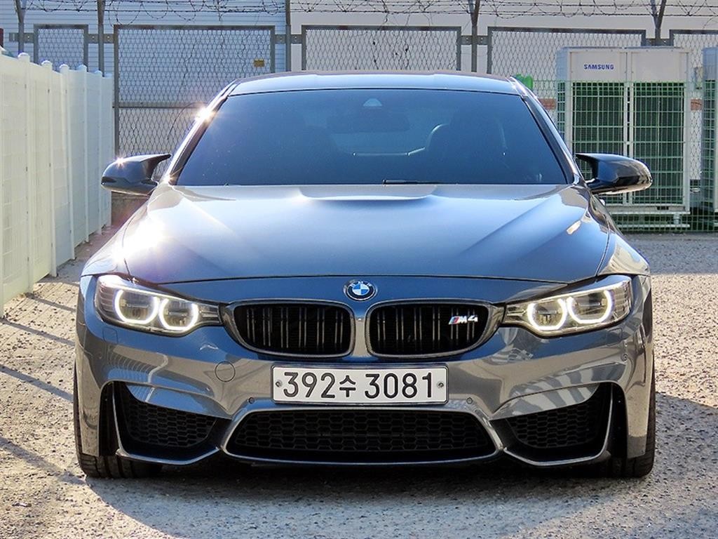BMW 4시리즈 M4 (F82) 쿠페 이미지 1