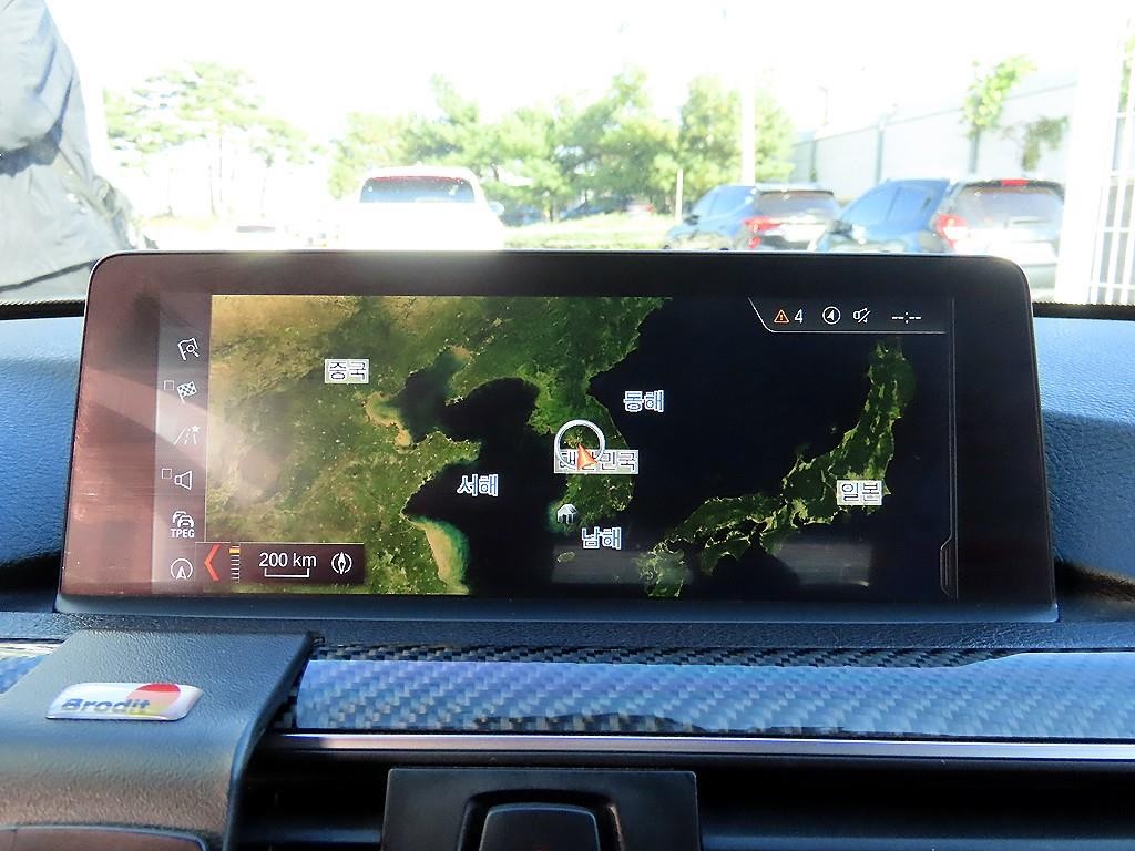 BMW 4시리즈 M4 (F82) 쿠페 이미지 15