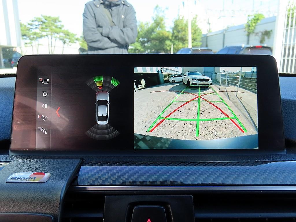 BMW 4시리즈 M4 (F82) 쿠페 이미지 16