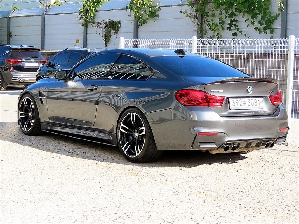 BMW 4시리즈 M4 (F82) 쿠페 이미지 3