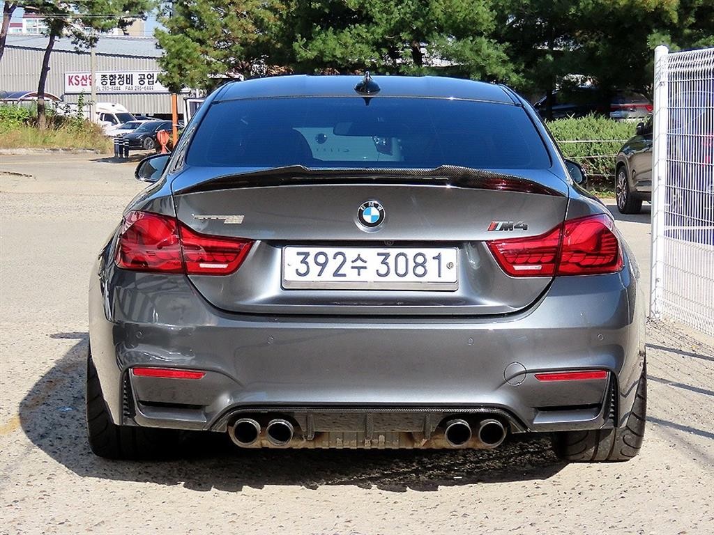 BMW 4시리즈 M4 (F82) 쿠페 이미지 4