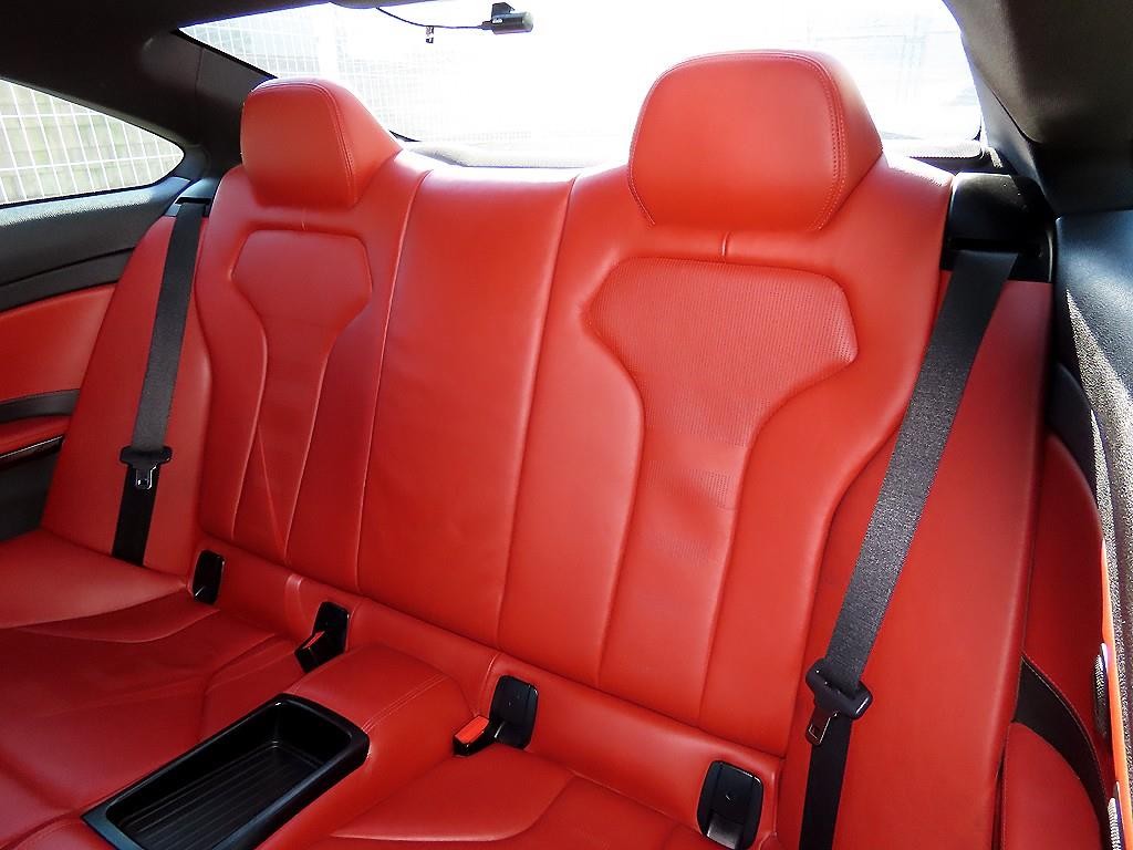 BMW 4시리즈 M4 (F82) 쿠페 이미지 6
