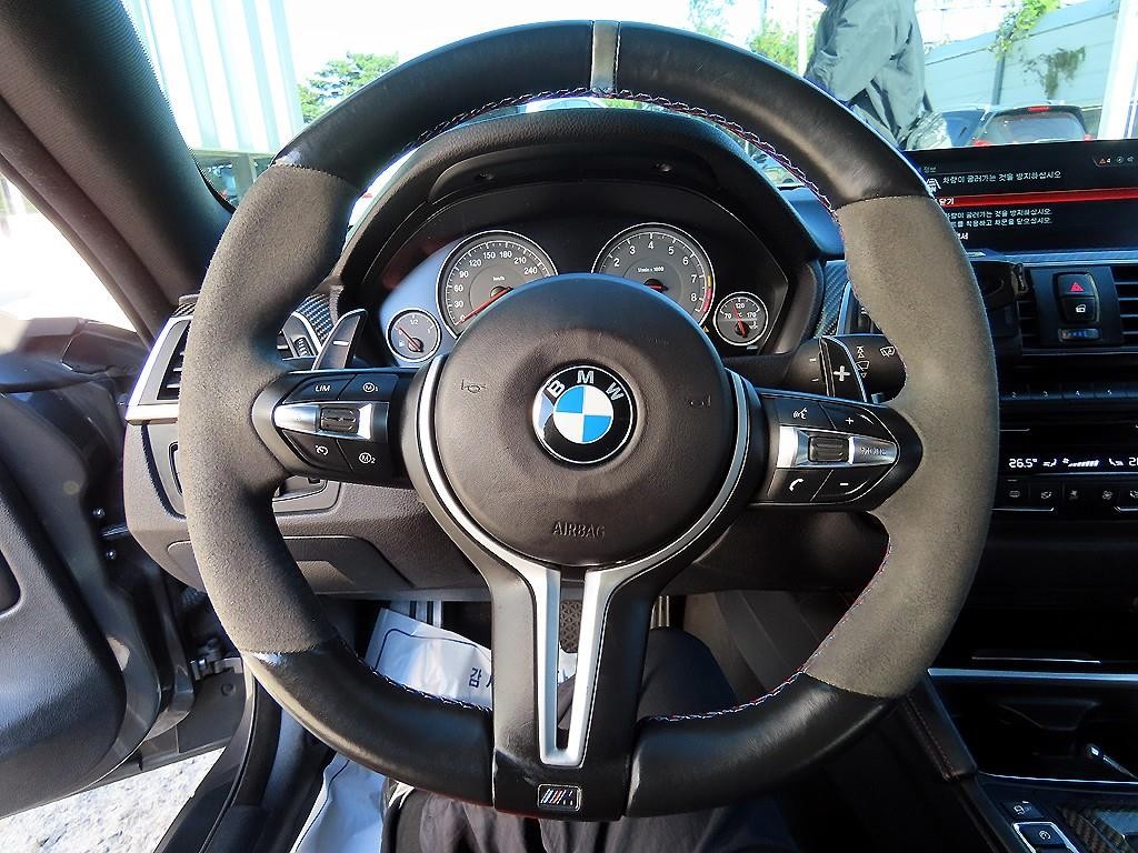 BMW 4시리즈 M4 (F82) 쿠페 이미지 8