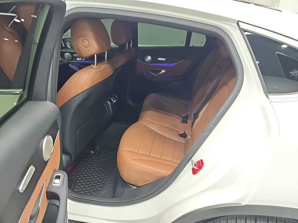 벤츠 GLC 클래스 GLC클래스 X253 GLC 300 e 4MATIC 쿠페 이미지 12