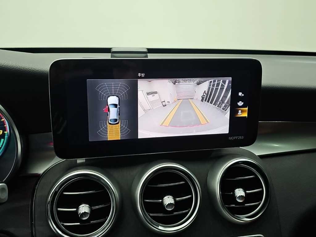 벤츠 GLC 클래스 GLC클래스 X253 GLC 300 e 4MATIC 쿠페 이미지 16