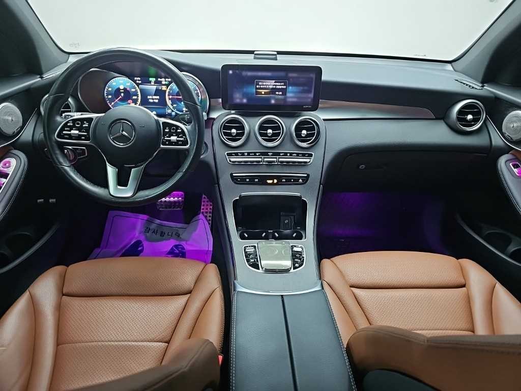 벤츠 GLC 클래스 GLC클래스 X253 GLC 300 e 4MATIC 쿠페 이미지 7