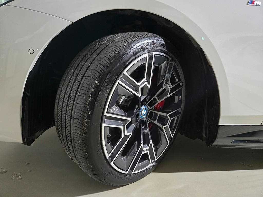 BMW i5 eDrive 40 M 스포츠 프로 이미지 19