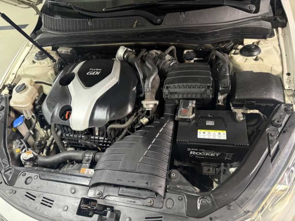 기아 K5 2.0 GDI 터보 프레스티지 이미지 19