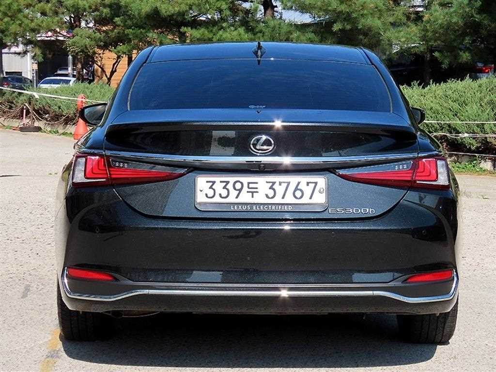 렉서스 ES ES300h 7세대 이그제큐티브 이미지 4