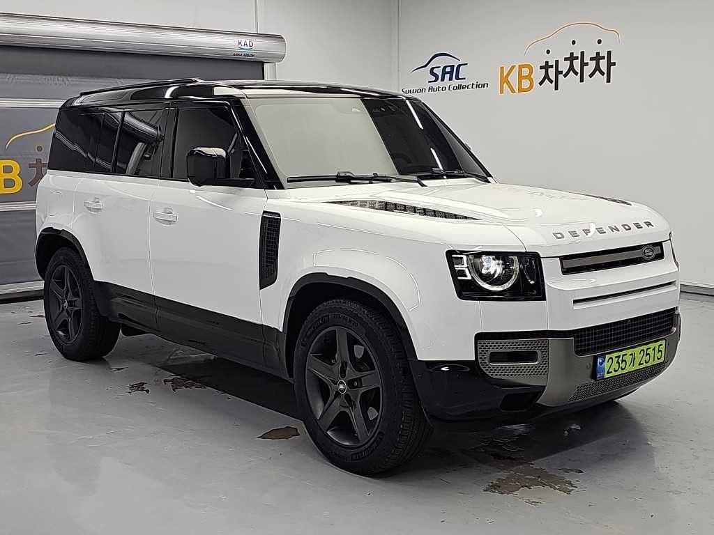 랜드로버 디펜더 디펜더 (L663) 110 P300 X-Dynamic SE 이미지 4