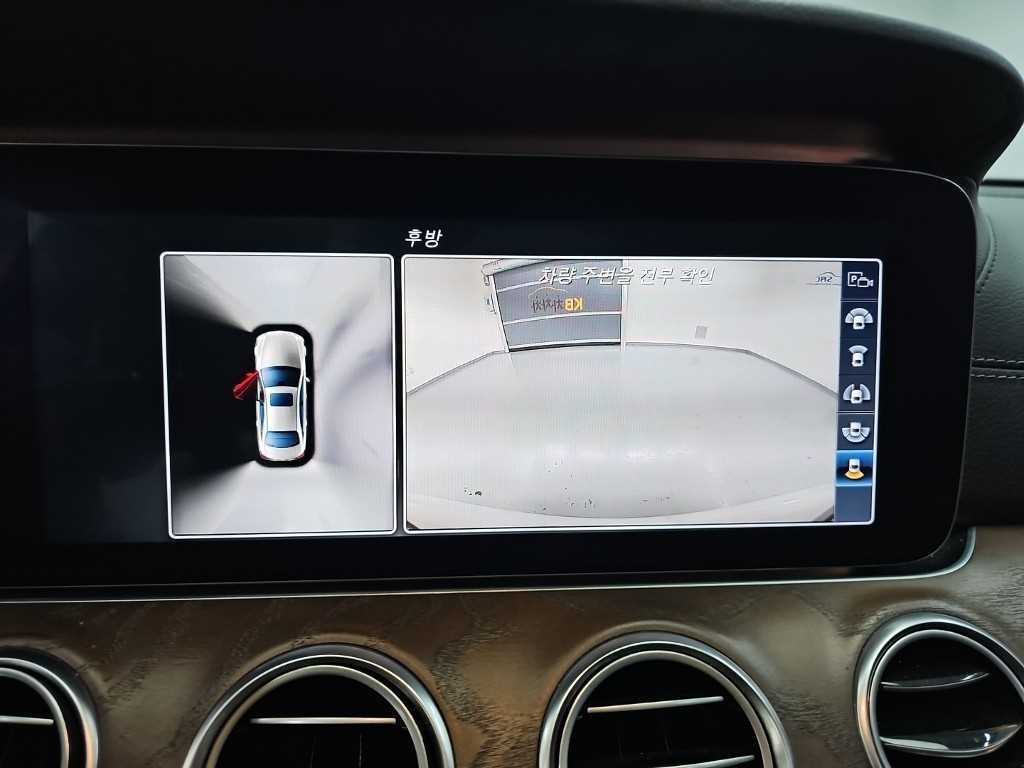 벤츠 E 클래스 E-클래스 W213 E300 4MATIC 익스클루시브 이미지 16