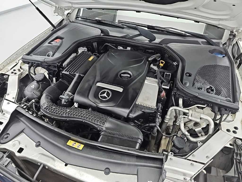 벤츠 E 클래스 E-클래스 W213 E300 4MATIC 익스클루시브 이미지 5