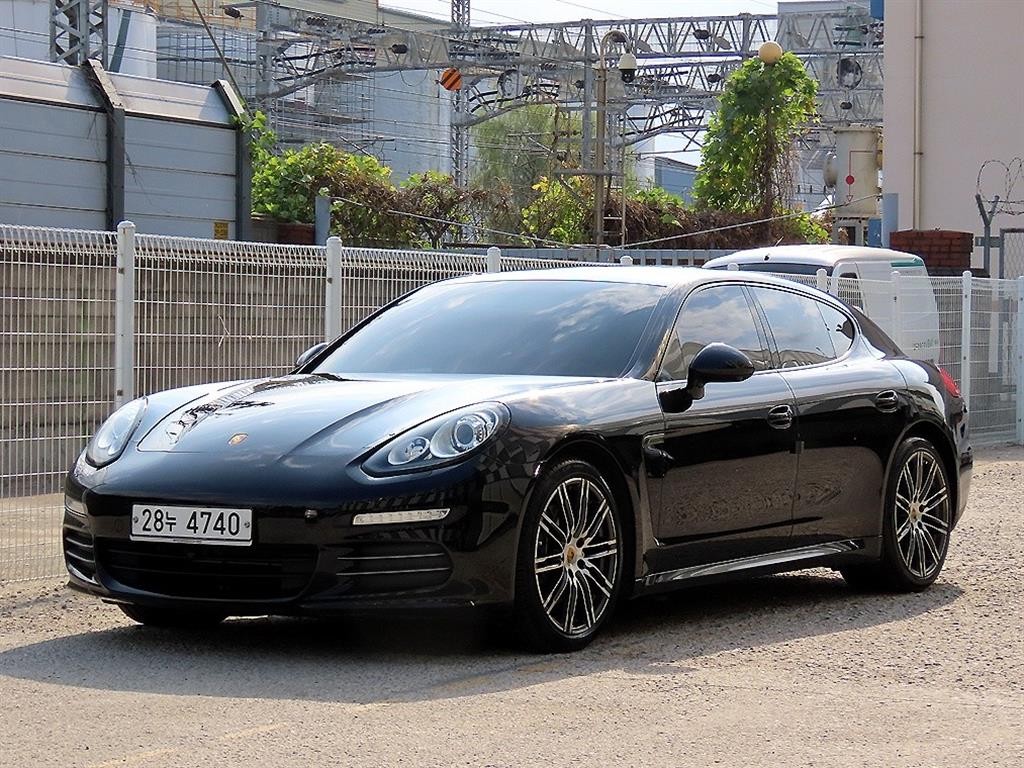 포르쉐 파나메라 3.6 AWD 이미지 2
