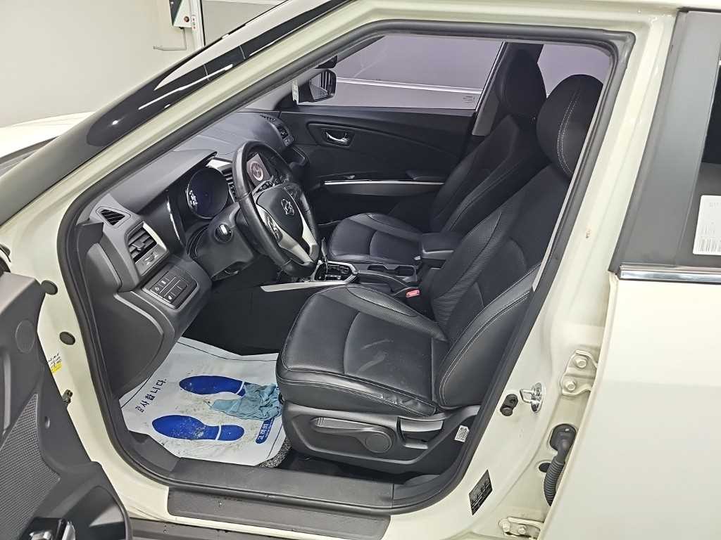 KG모빌리티(쌍용) 티볼리 가솔린 2WD 1.6 VX 이미지 11